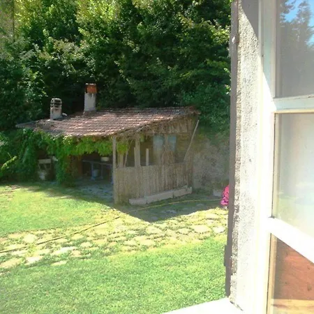 A Bossolasco Con Piscina Hébergement de vacances *