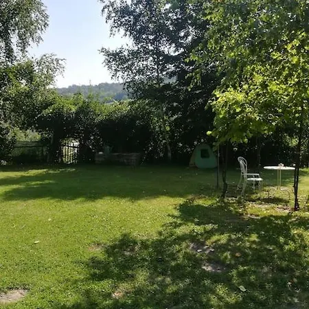 Hébergement de vacances A Bossolasco Con Piscina Niella Belbo
