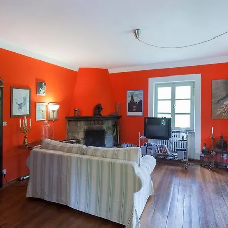 بيت للعطل A Bossolasco Con Piscina