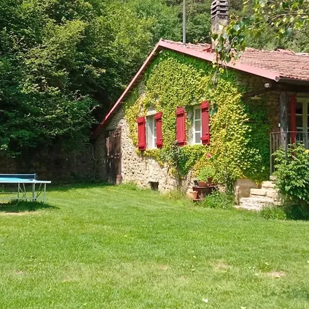 A Bossolasco Con Piscina Casa de Férias